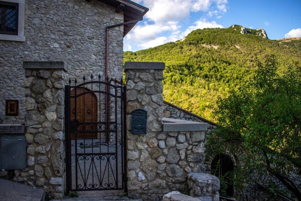 La Caprareccia Villa Fiumata Bagian luar foto